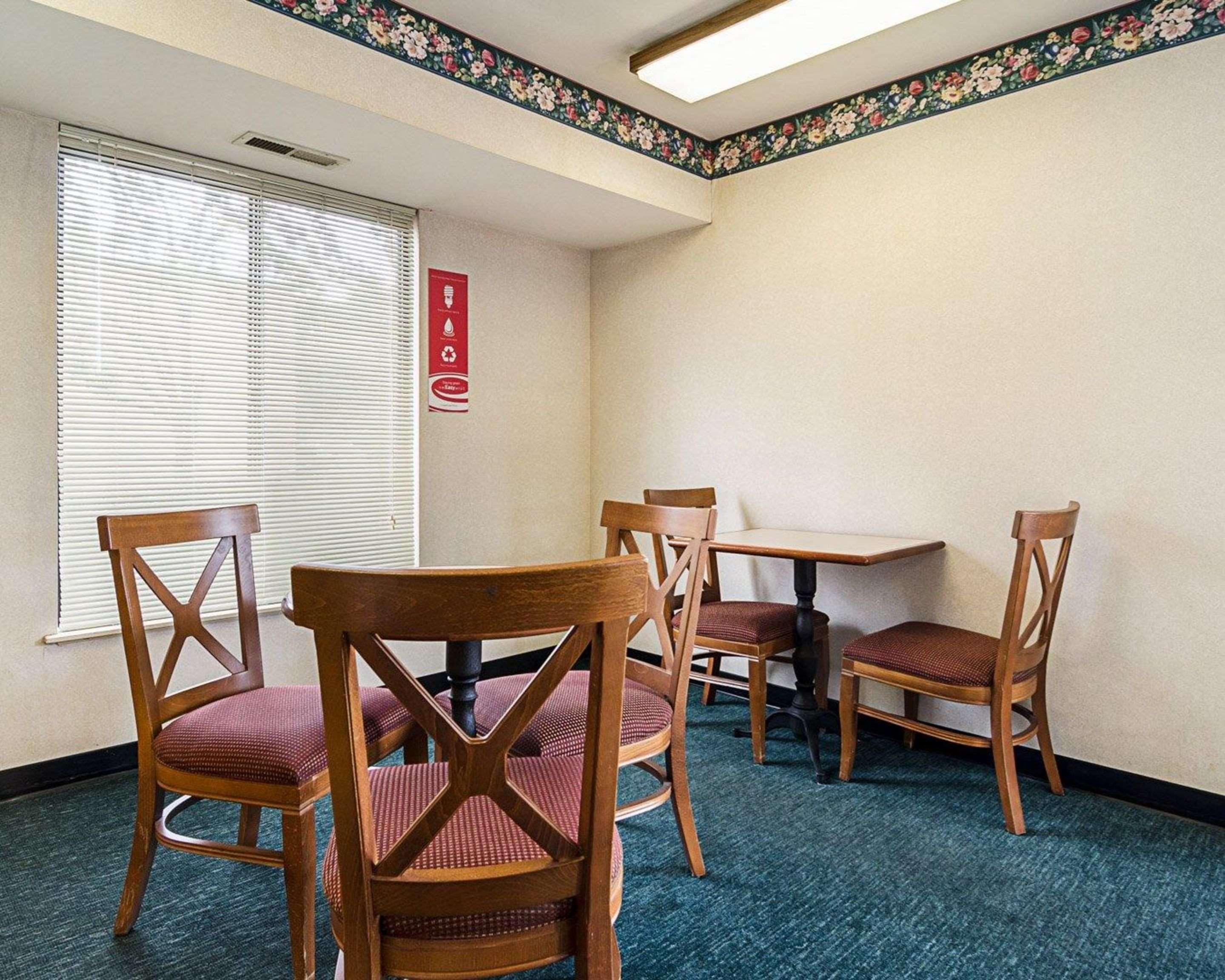 Econo Lodge Ричмонд Экстерьер фото